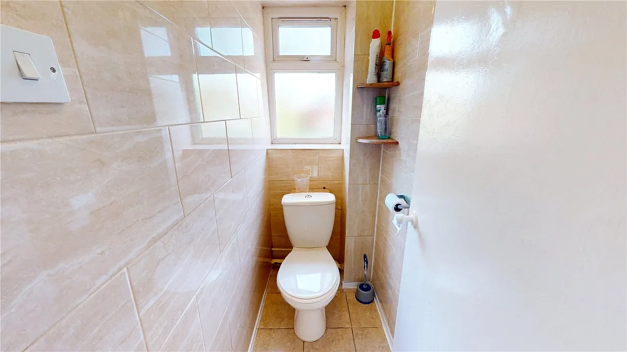 2 bedroom house to rent - Bentley Hurst
