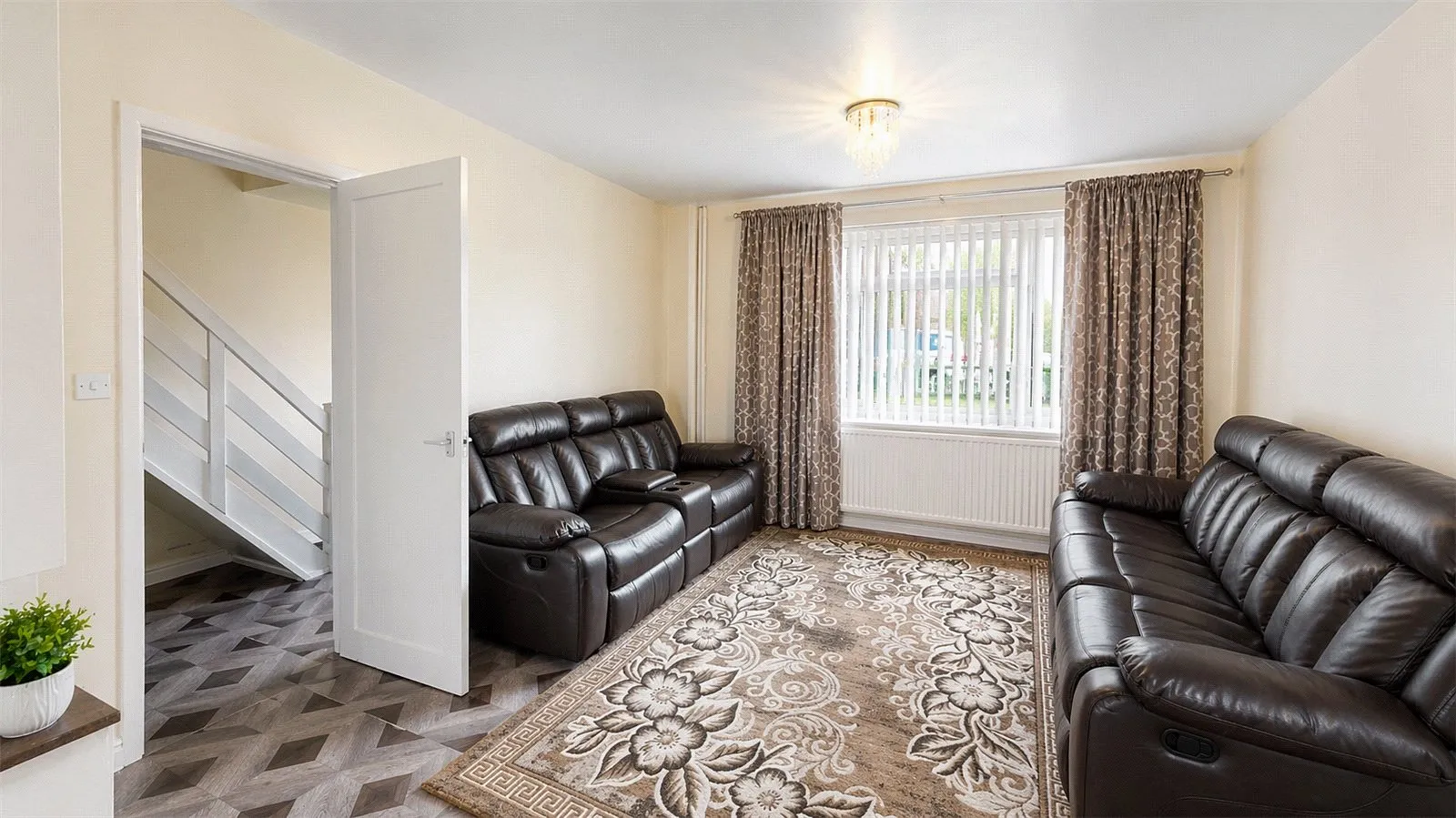 2 bedroom house to rent - Bentley Hurst