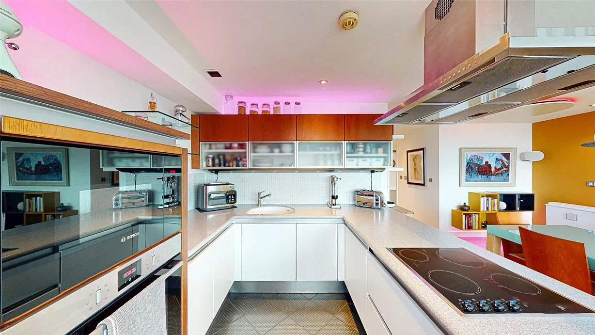 2 bedroom apartment for sale - Bentley Hurst