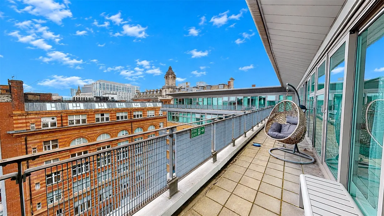 2 bedroom apartment for sale - Bentley Hurst