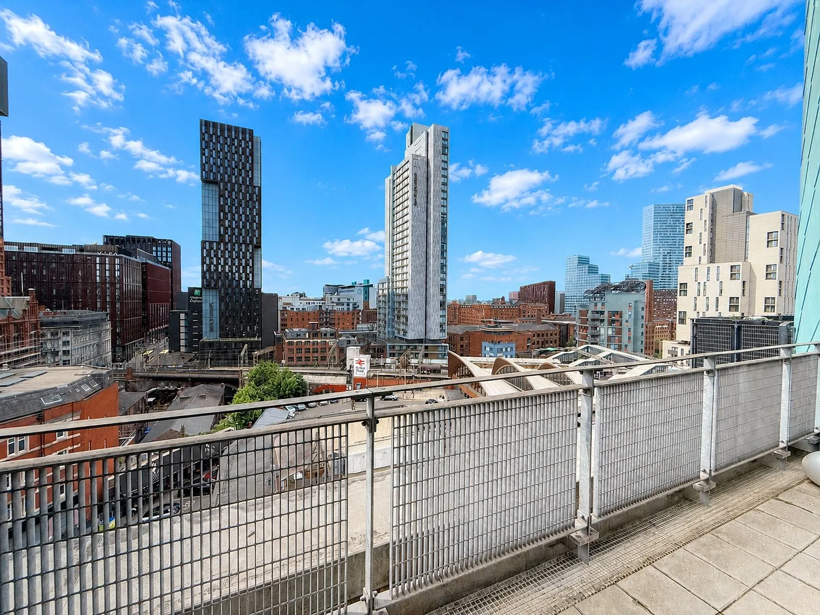 2 bedroom apartment for sale - Bentley Hurst