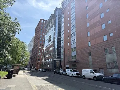 2 bedroom apartment for sale - Bentley Hurst
