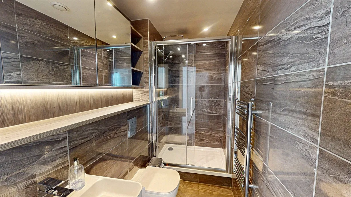 2 bedroom apartment to rent - Bentley Hurst