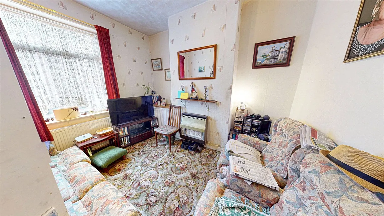2 bedroom house for sale - Bentley Hurst