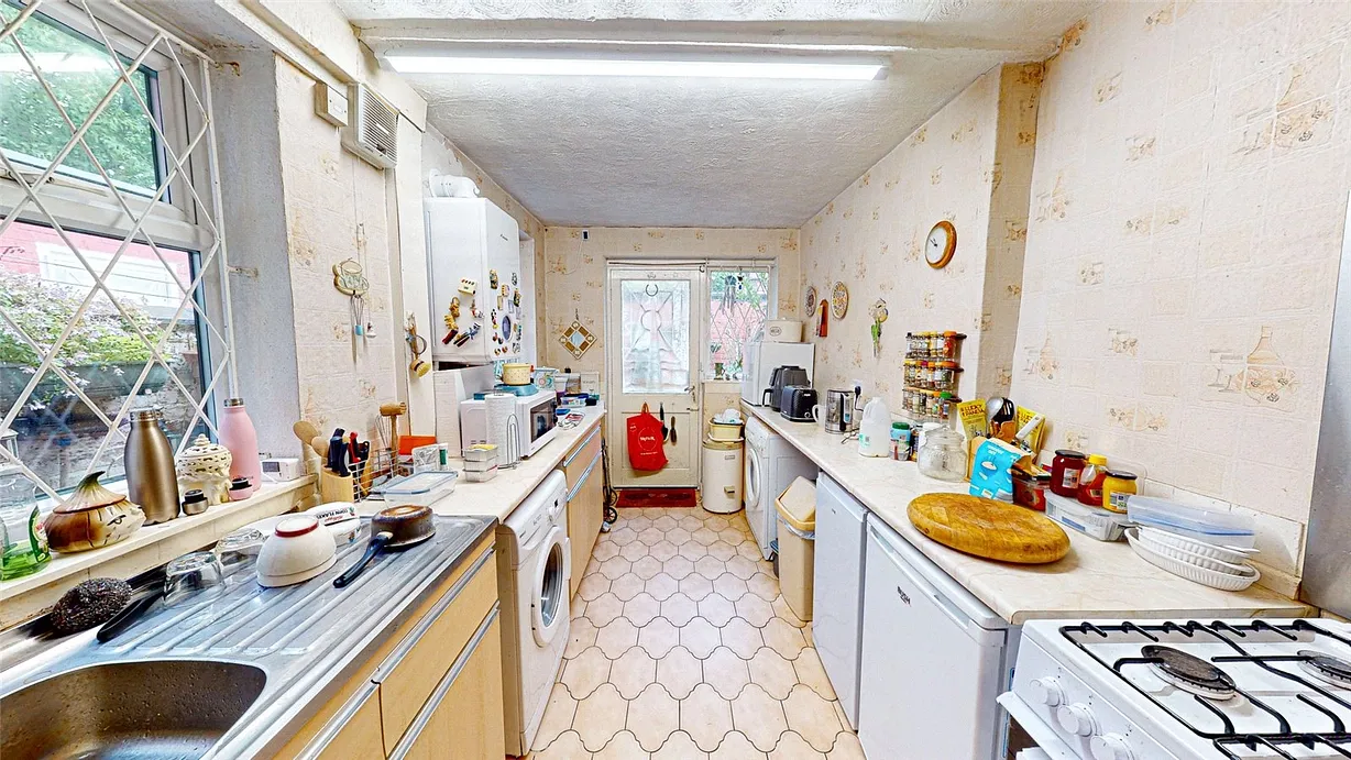2 bedroom house for sale - Bentley Hurst