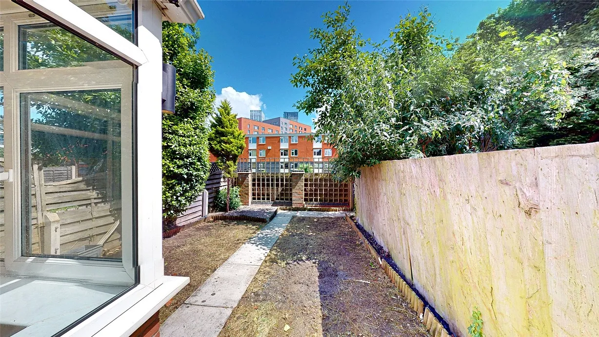 3 bedroom house to rent - Bentley Hurst