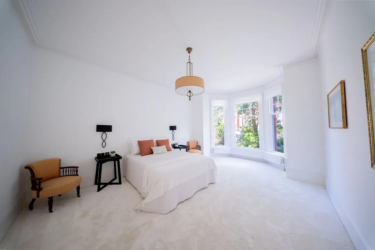 2 bedroom flat for sale - Bentley Hurst