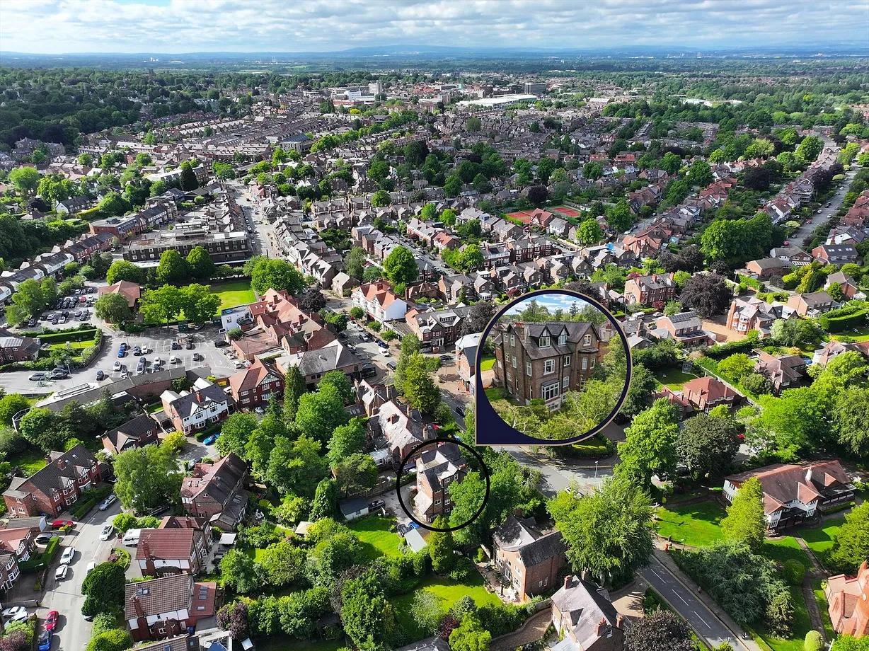 2 bedroom flat for sale - Bentley Hurst
