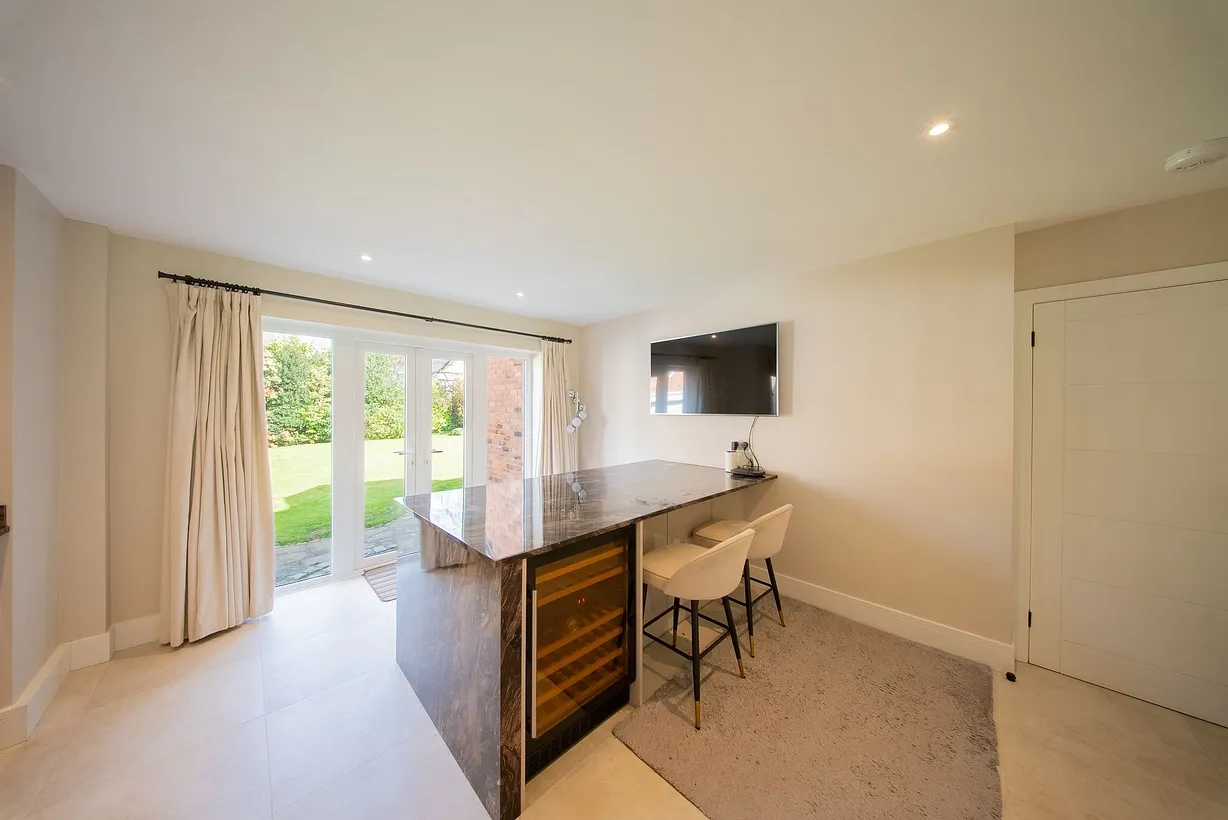 5 bedroom house for sale - Bentley Hurst