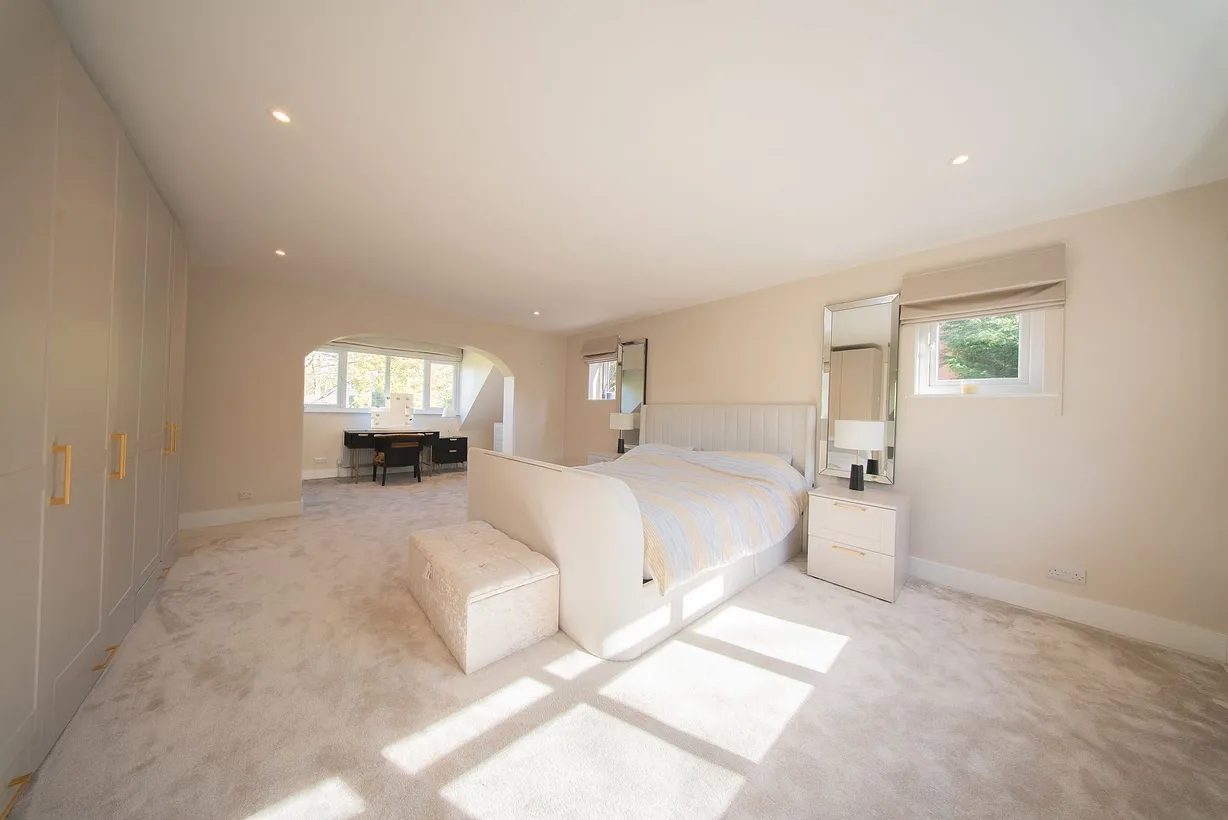 5 bedroom house for sale - Bentley Hurst