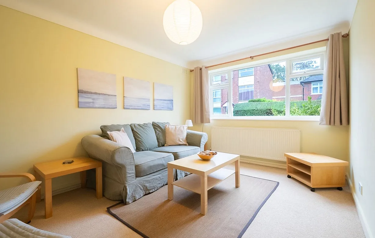 1 bedroom apartment to rent - Bentley Hurst