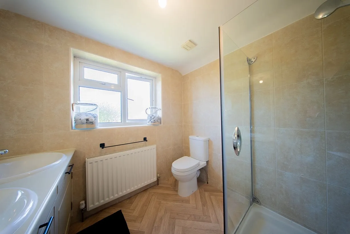 4 bedroom house for sale - Bentley Hurst