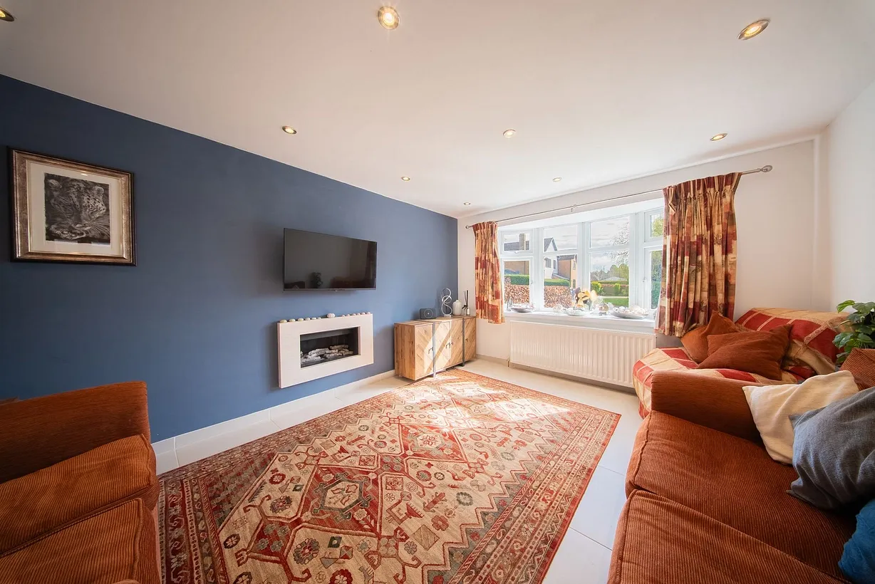 4 bedroom house for sale - Bentley Hurst