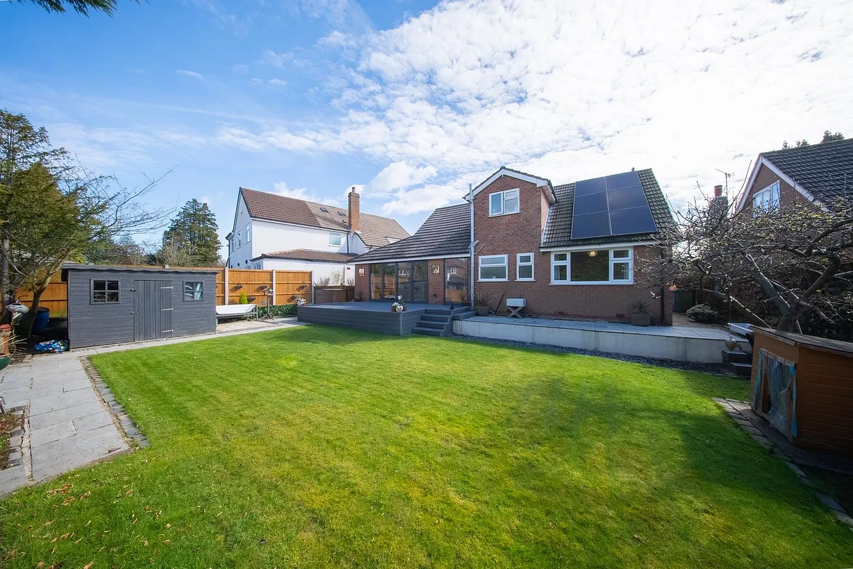 4 bedroom house for sale - Bentley Hurst