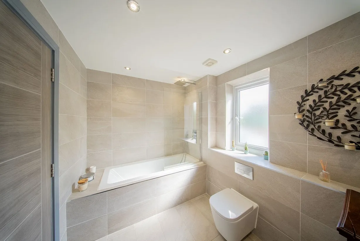 4 bedroom house for sale - Bentley Hurst
