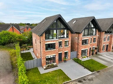 4 bedroom house for sale - Bentley Hurst