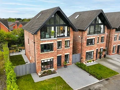 4 bedroom house for sale - Bentley Hurst