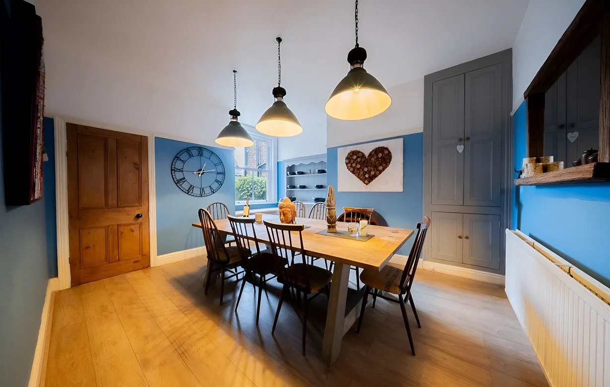 3 bedroom house for sale - Bentley Hurst