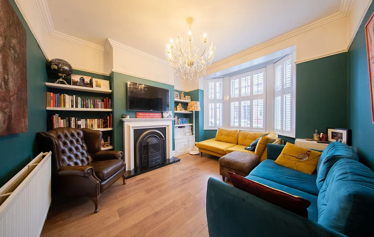 3 bedroom house for sale - Bentley Hurst