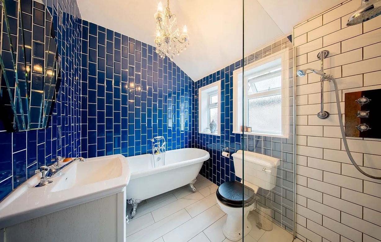 3 bedroom house for sale - Bentley Hurst