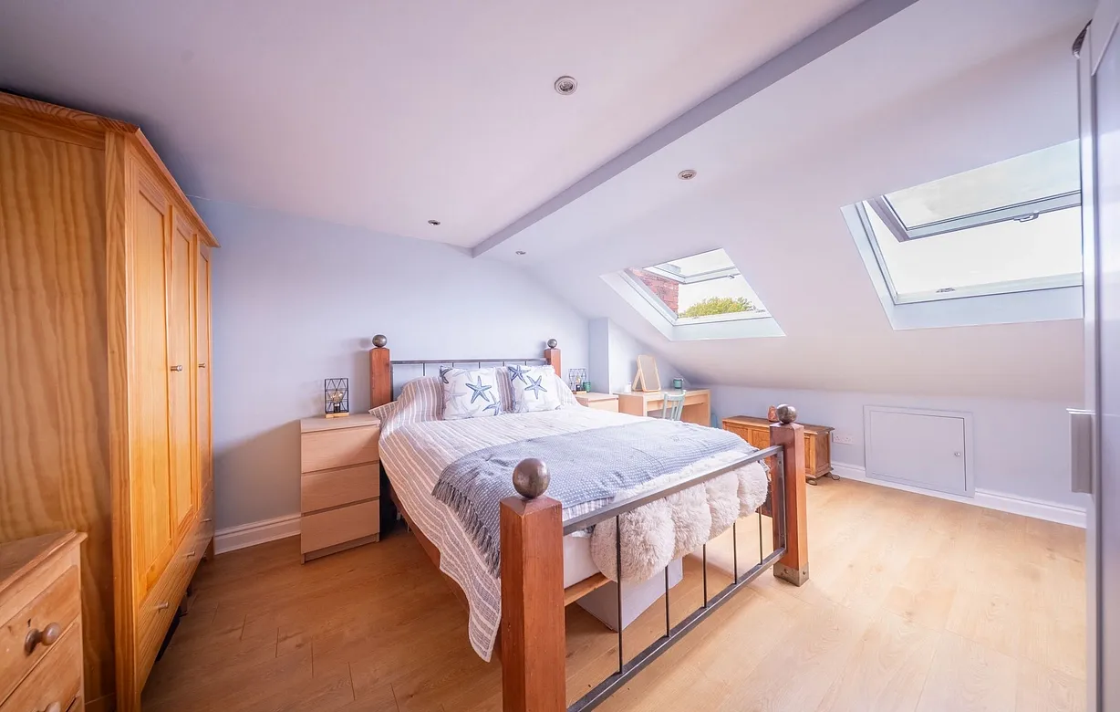 4 bedroom house for sale - Bentley Hurst