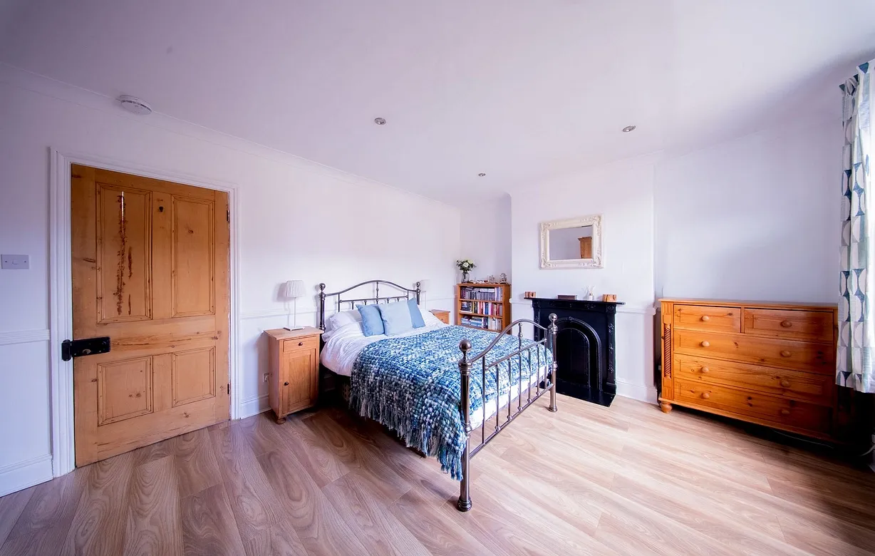 4 bedroom house for sale - Bentley Hurst