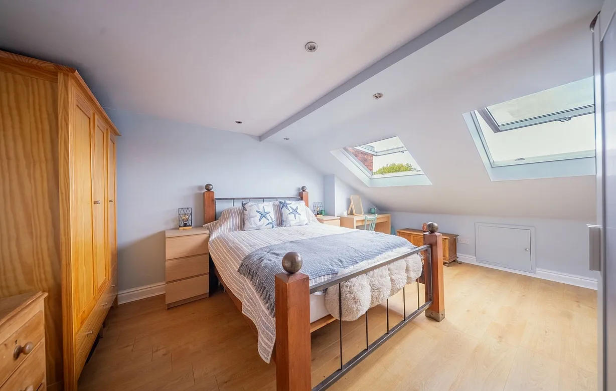 4 bedroom house for sale - Bentley Hurst