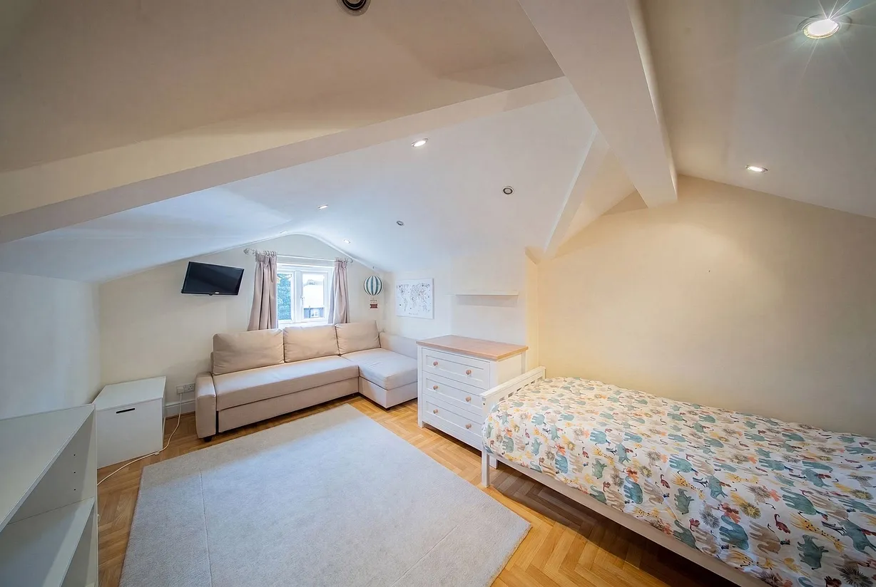 3 bedroom house for sale - Bentley Hurst
