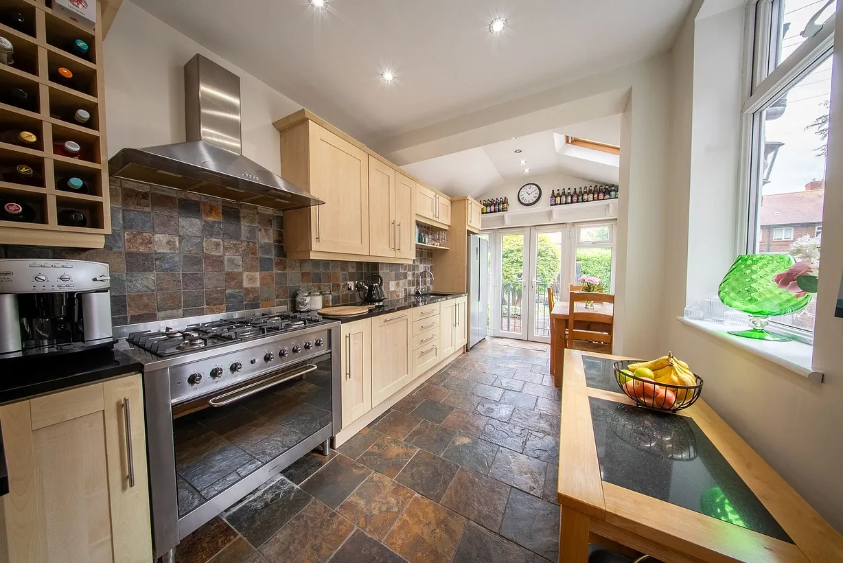 3 bedroom house for sale - Bentley Hurst