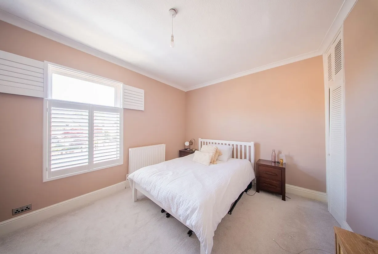 2 bedroom  - Bentley Hurst